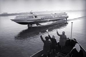 История советских судов на подводных крыльях Водный транспорт метеор и ракета